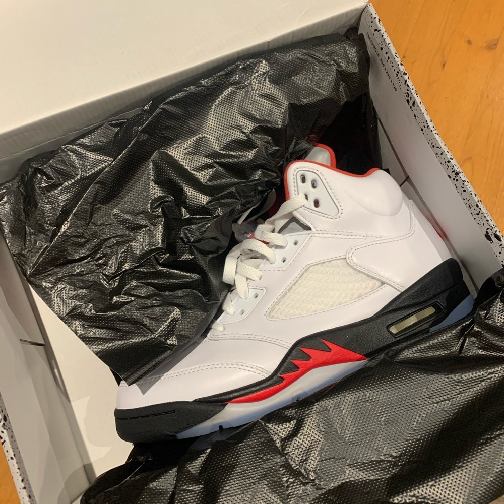 Air Jordan Retro 5 V Fire Red size 8